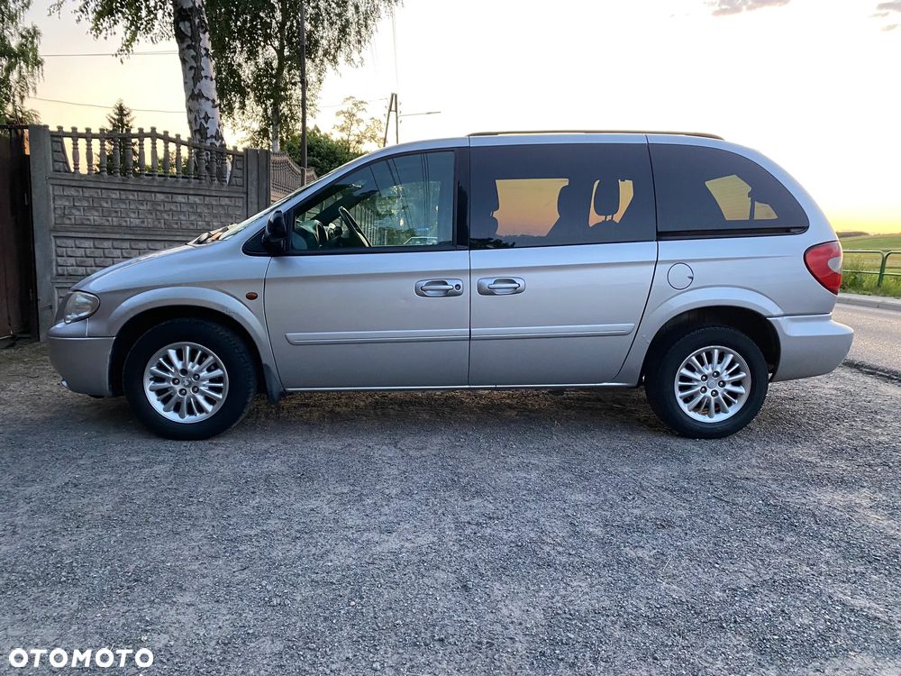 Chrysler Voyager 2.8 CRD LX - 8