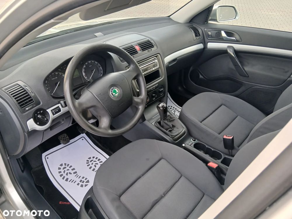 Skoda Octavia 1.6 Style - 22