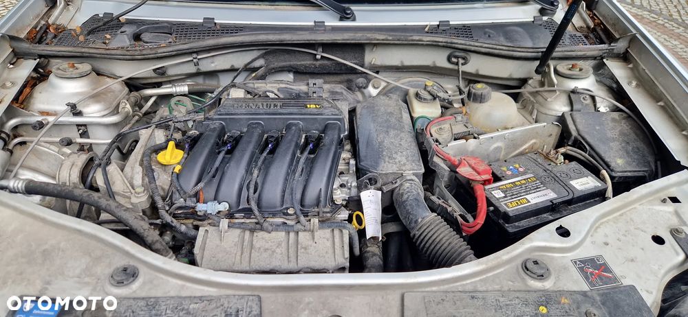 Dacia Duster 1.6 16V 4x2 Prestige - 22