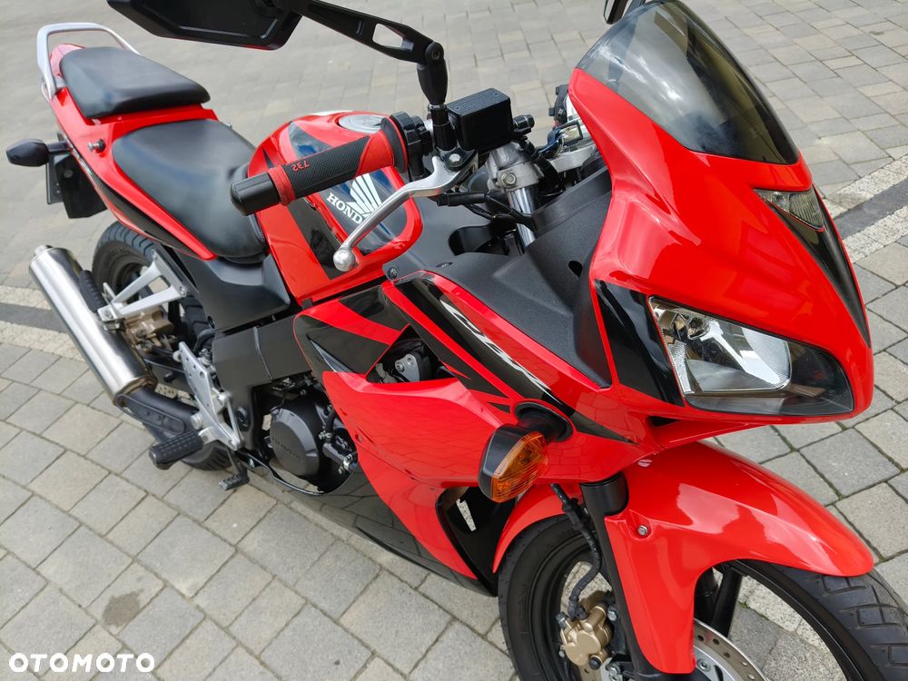 Honda CBR - 7