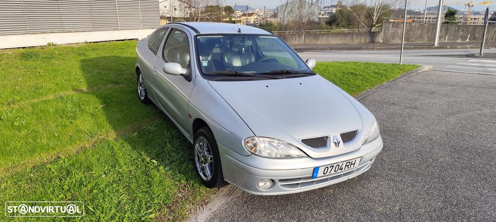 Renault Mégane Grand Coupe - 10