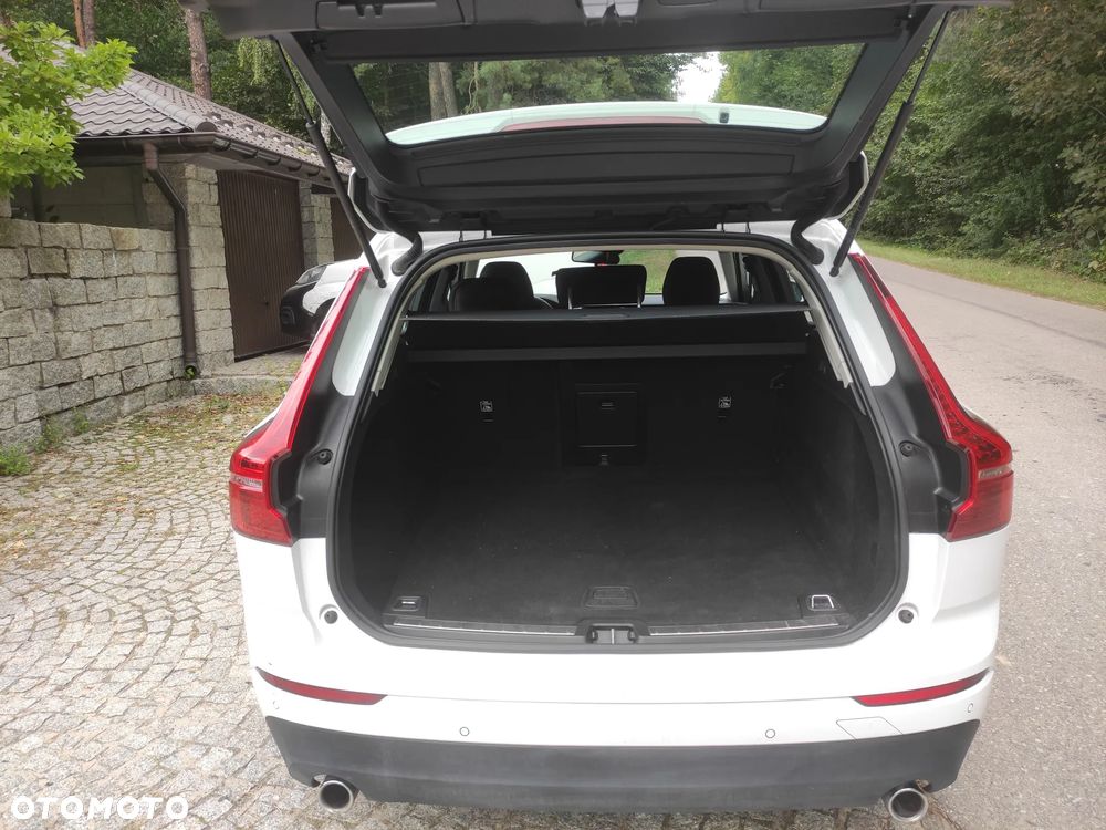 Volvo XC 60 D4 SCR AWD Momentum - 17
