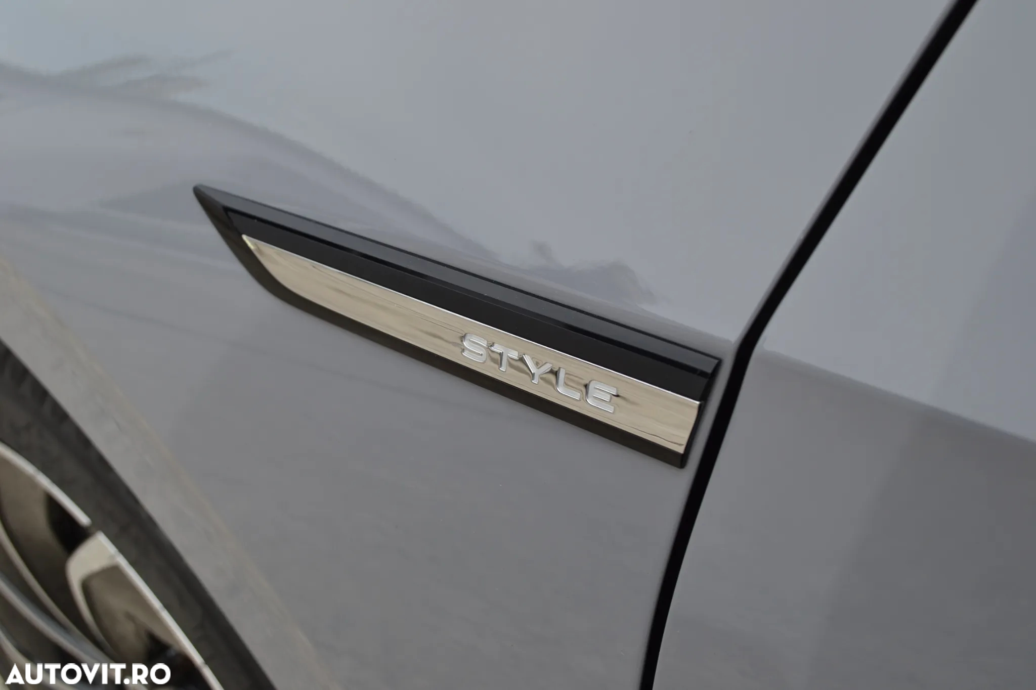 Volkswagen Golf - 35