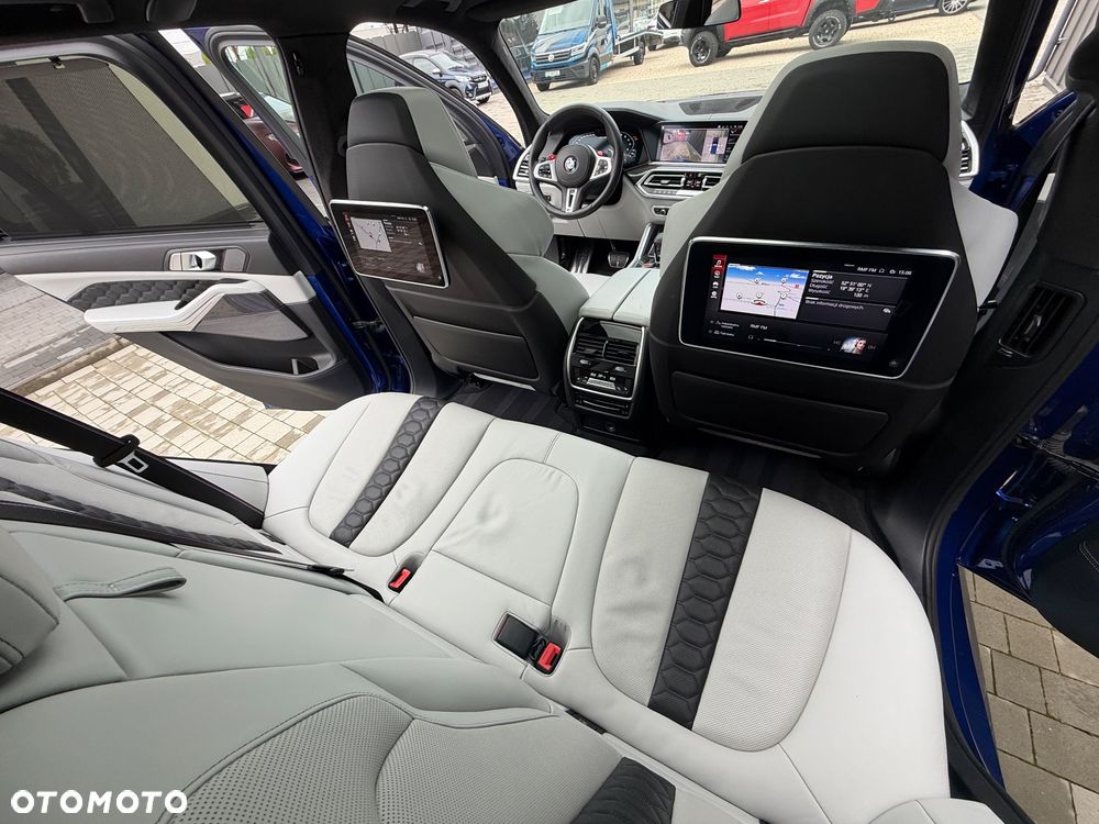 BMW X5 M Competition - 11