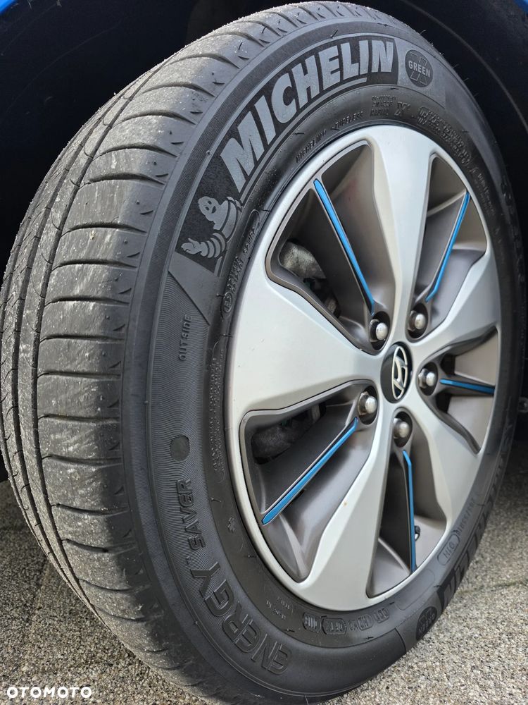 Hyundai IONIQ 1.6 GDI Premium - 21