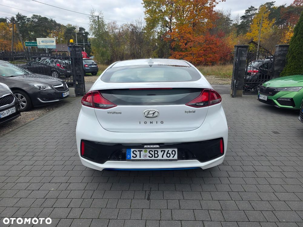 Hyundai IONIQ - 6