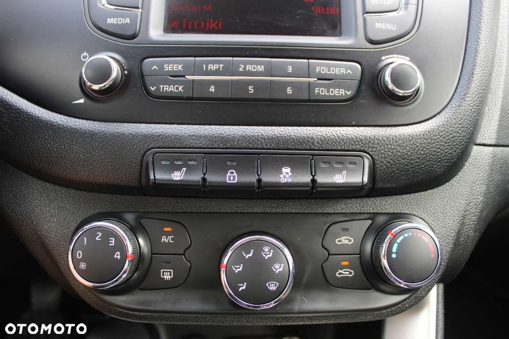 Kia Ceed - 34