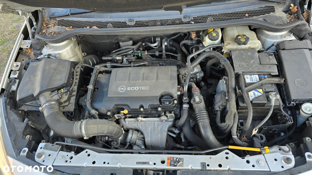 Opel Astra 1.4 Turbo Edition - 5