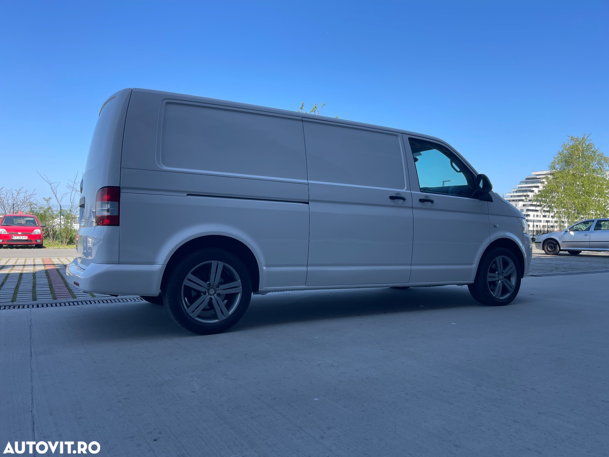 Volkswagen Transporter - 8