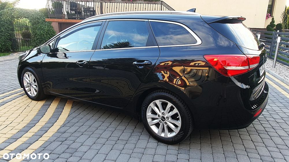 Kia Ceed 1.6 GDI Platinum Edition - 5