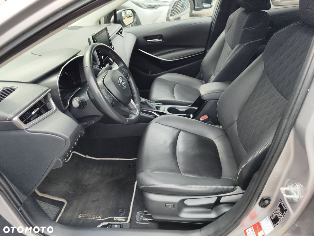 Toyota Corolla 1.8 Hybrid Executive - 15