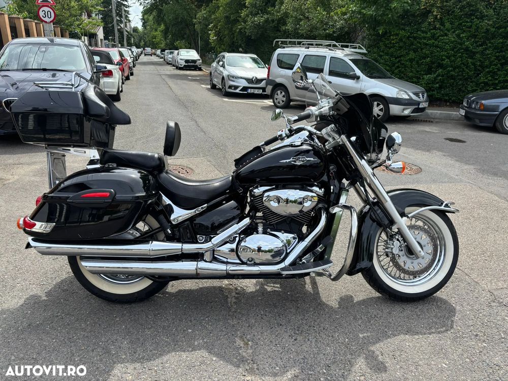 Suzuki VL 800 Volusia - Boulevard C50 - 4