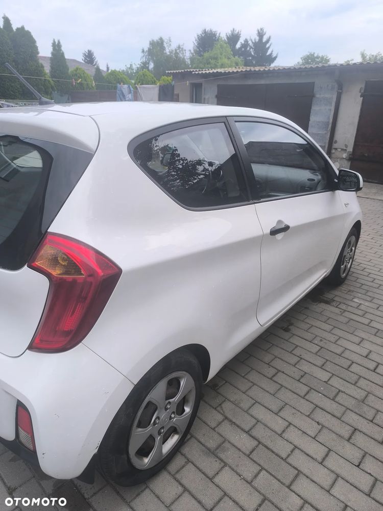 Kia Picanto 1.0 L - 4