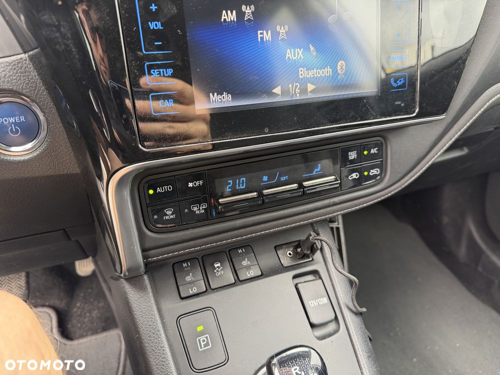 Toyota Auris 1.8 HSD Luna - 12