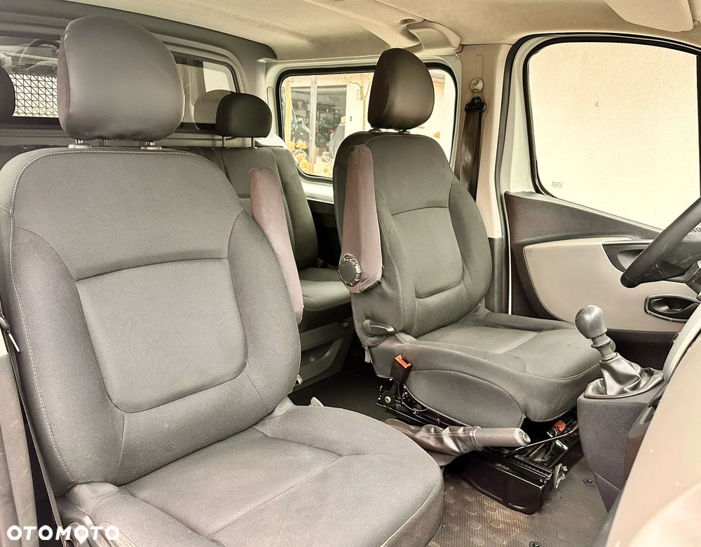 Renault Trafic - 16
