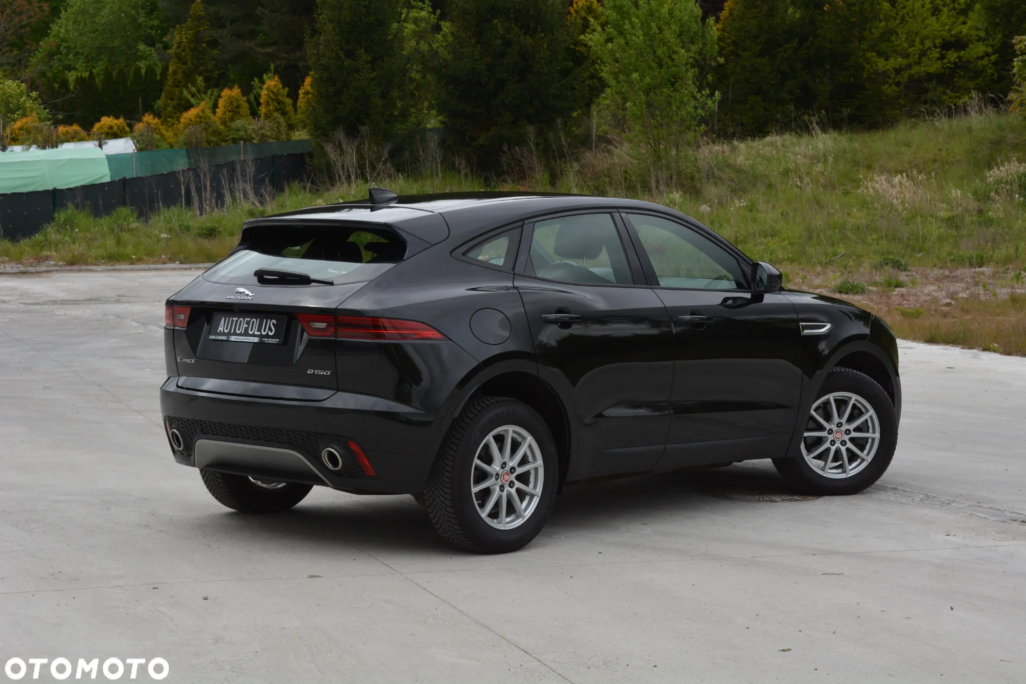 Jaguar E-Pace - 12