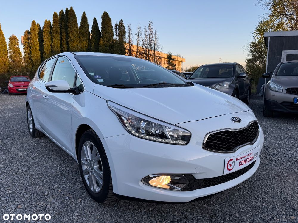Kia Ceed 1.6 GDI Spirit - 3