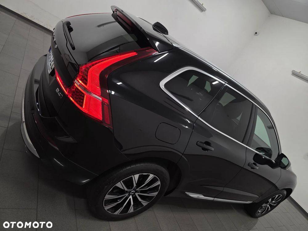 Volvo XC 60 B4 D AWD Ultimate Bright - 35