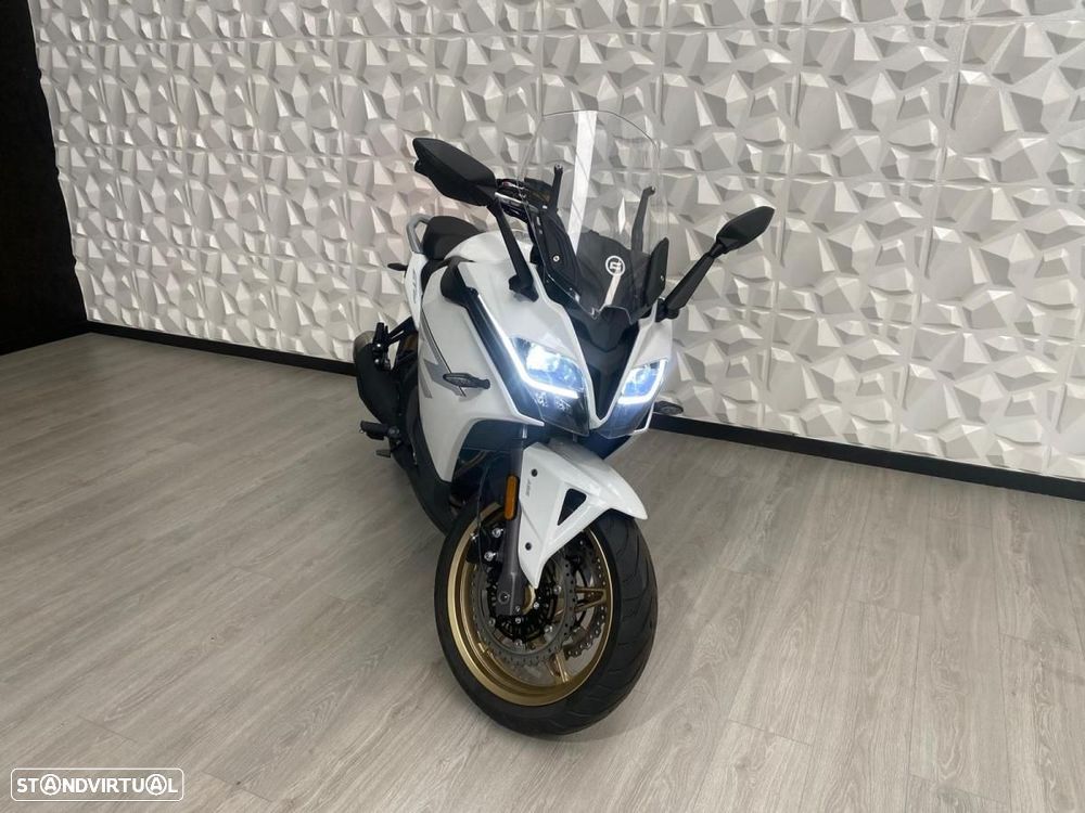 CF Moto 650GT - 9