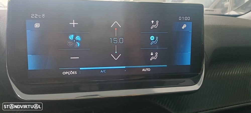 Peugeot 5008 1.5 BlueHDi Allure Pack — fotografia 19