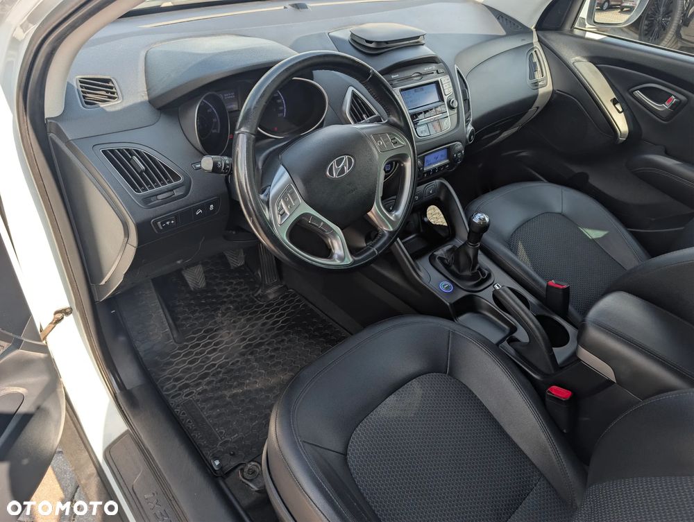 Hyundai ix35 2.0 2WD Style - 18
