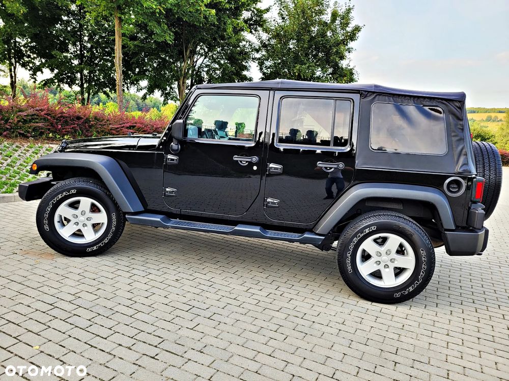 Jeep Wrangler Unlimited 3.6 Automatik Sahara - 5