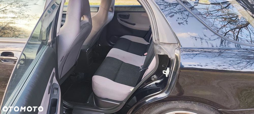 Subaru Impreza - 18