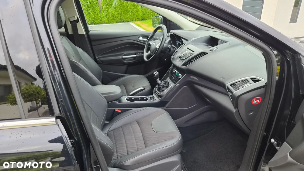 Ford Kuga 2.0 TDCi 4x4 Titanium - 8