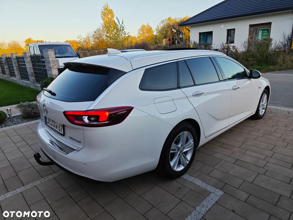 Opel Insignia - 30