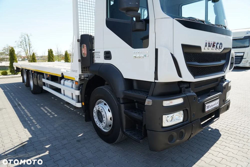 Iveco STRALIS 360 / 6X2 /  LAWETA / PLATFORMA 9,3 M / NAJAZDY HYDRAULICZNE / WYCIĄGARKA / OŚ PODONOSZONA  / EURO 6 - 10