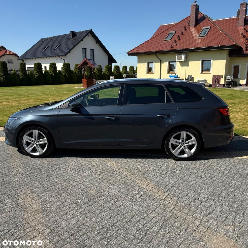 Seat Leon 1.5 eTSI FR DSG - 4