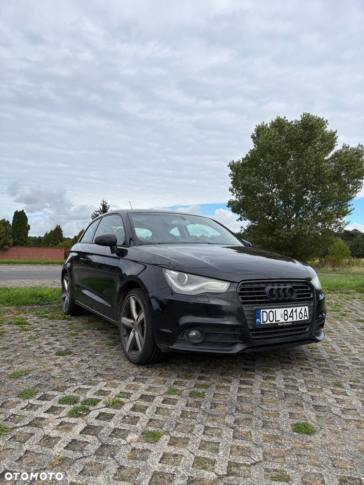 Audi A1 2011 photo 2