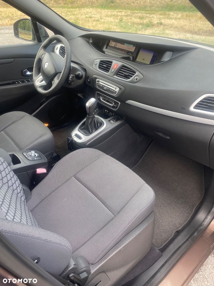 Renault Scenic - 12