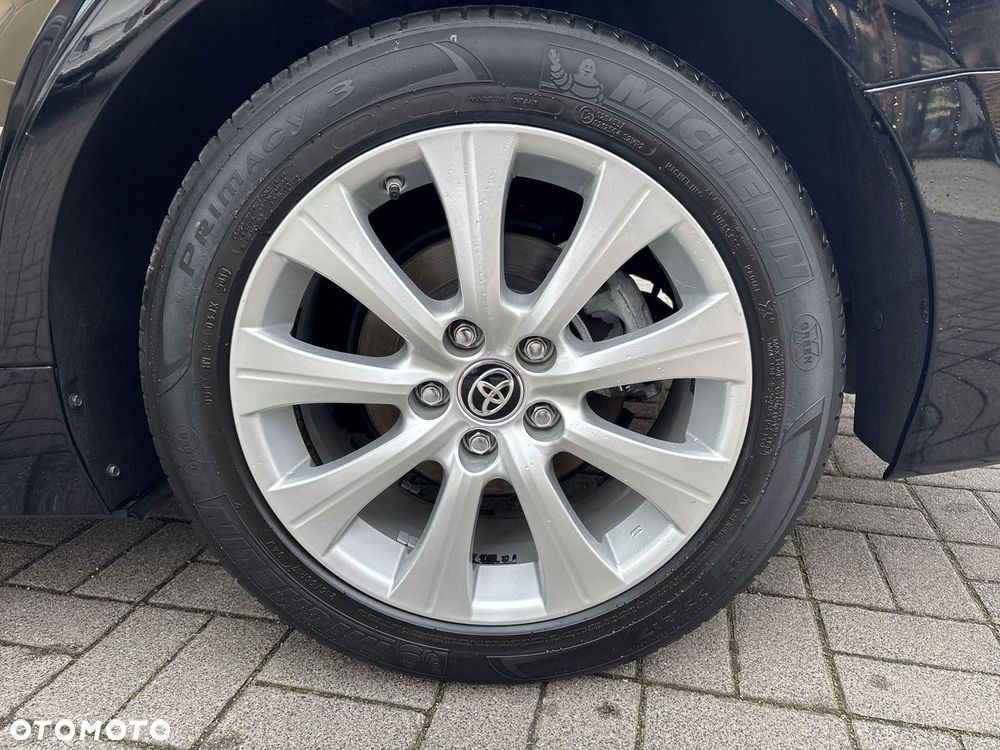 Toyota Camry 2.5 Hybrid Comfort CVT - 23