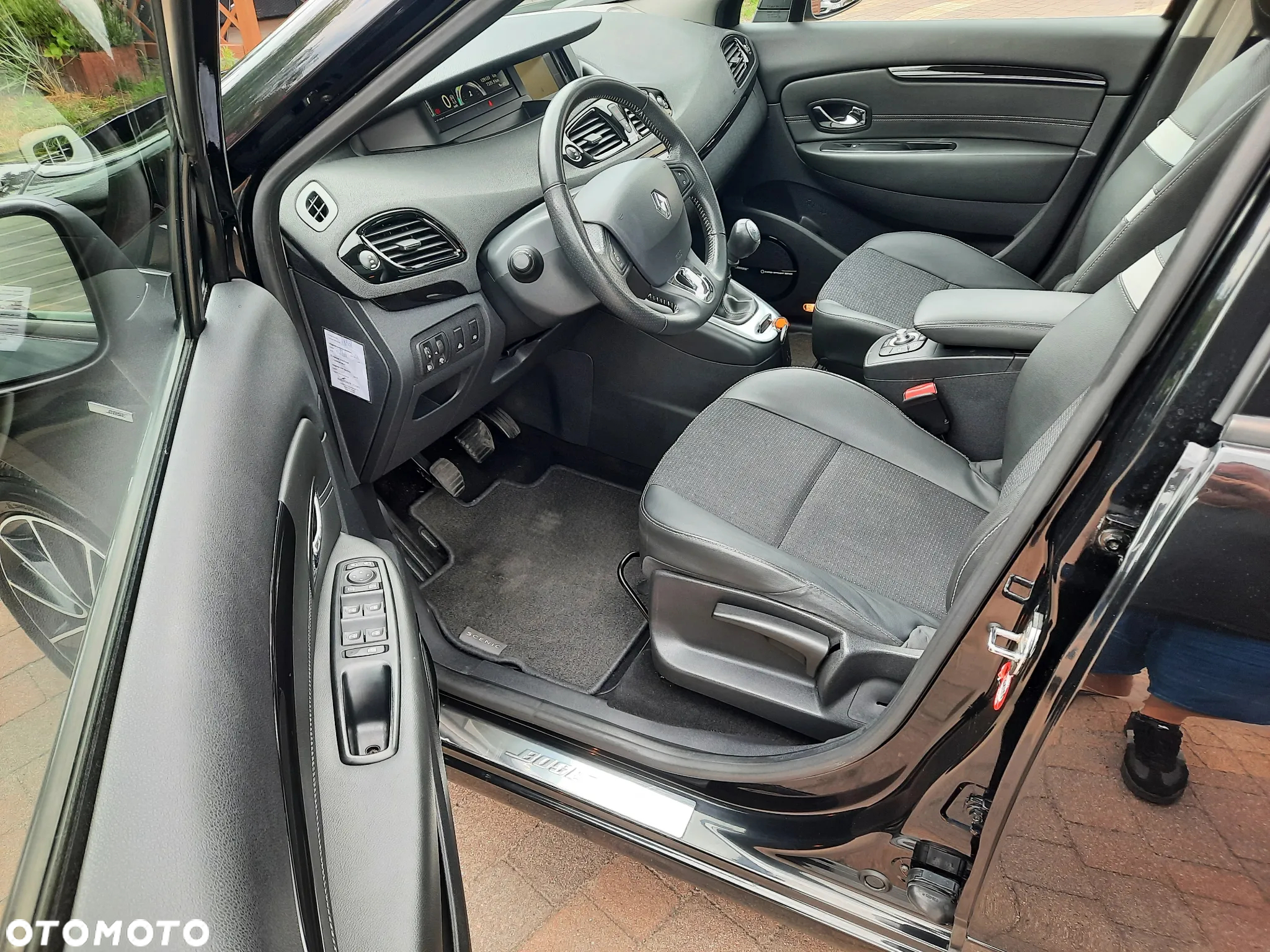 Renault Scenic ENERGY TCe 130 S&S Bose Edition - 19