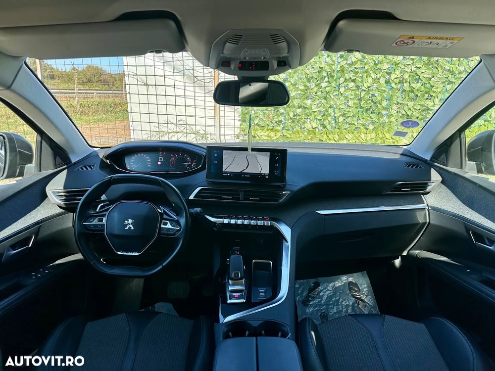 Peugeot 3008 - 8