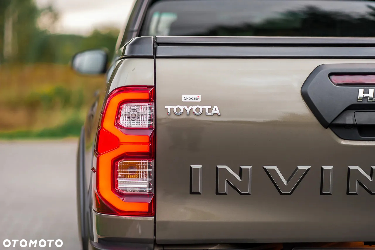 Toyota Hilux 2.8 D-4D Double Cab Invincible Sport 4x4 - 16