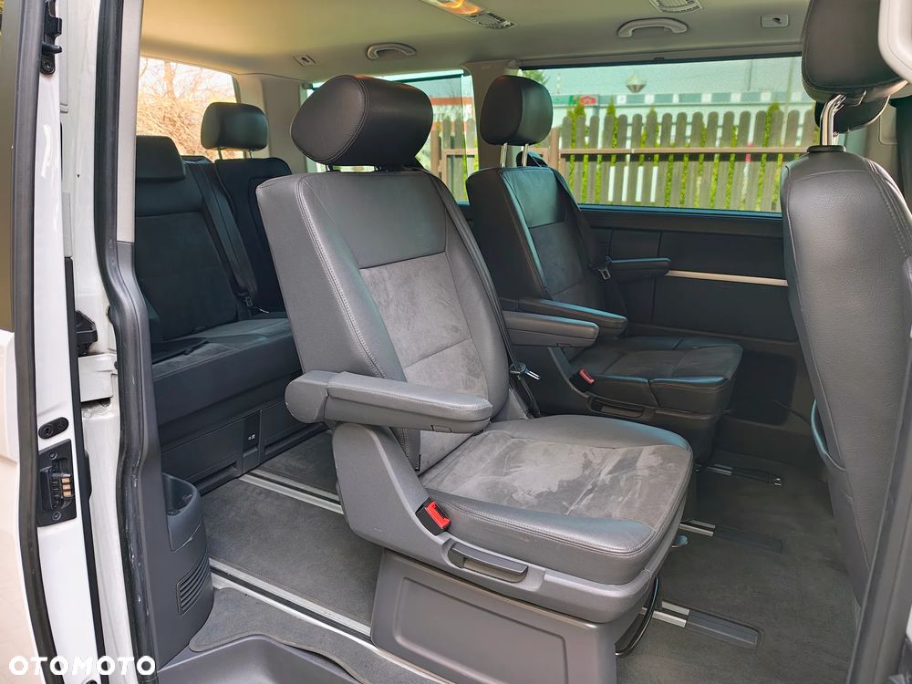 Volkswagen Multivan - 14