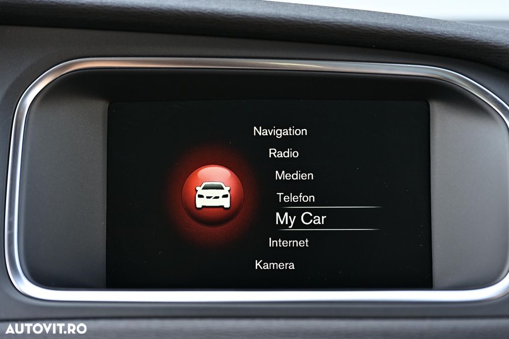 Volvo V40 D3 Geartronic - 27