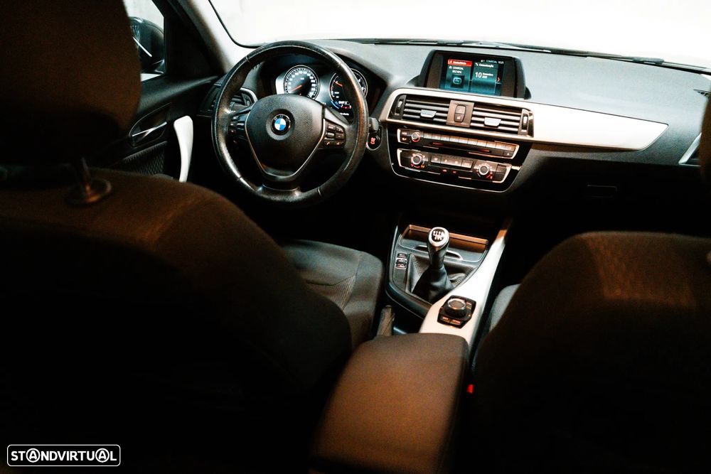 BMW 116 d Line Urban - 37