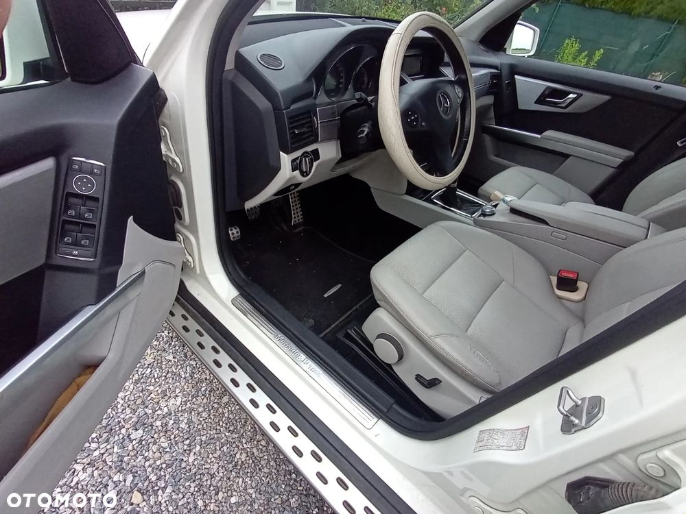 Mercedes-Benz GLK - 23