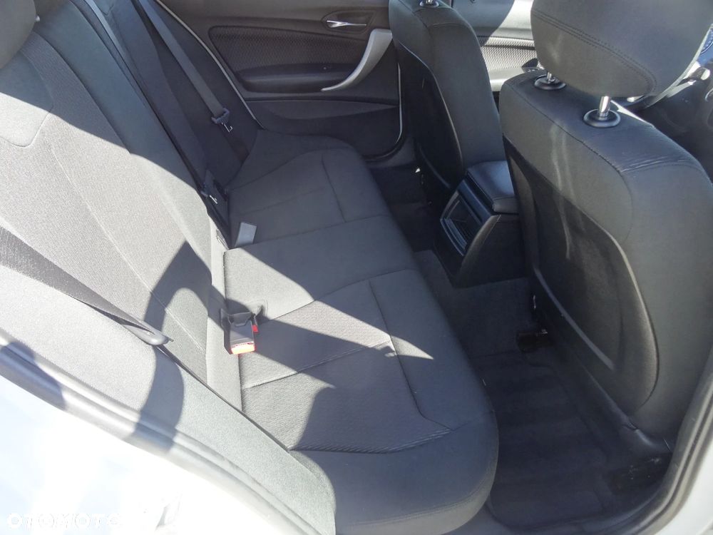 BMW Seria 1 118i Edition M Sport Shadow - 16