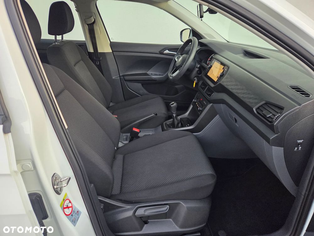 Volkswagen T-Cross - 12