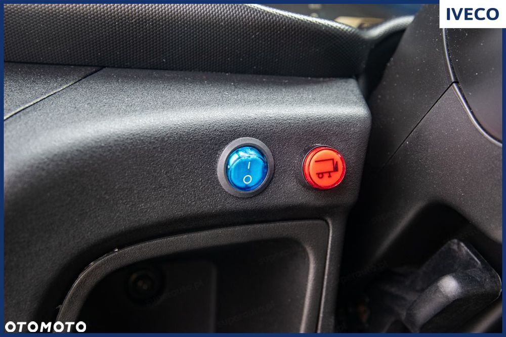 Iveco Daily 35S18 Kontener 8EP + Winda 3.0 180KM - 26