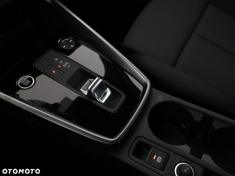 Audi A3 Sportback 40 TFSIe S tronic S line - 34