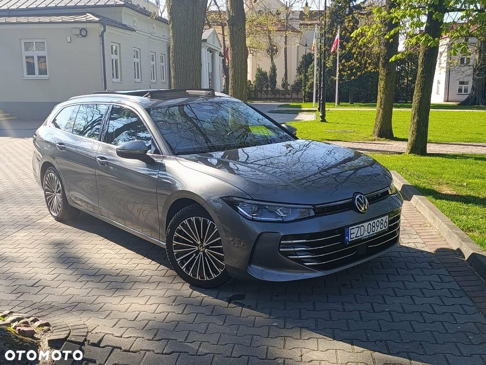 Volkswagen Passat Variant 1.5 TSI ACT mHEV Elegance DSG - 13