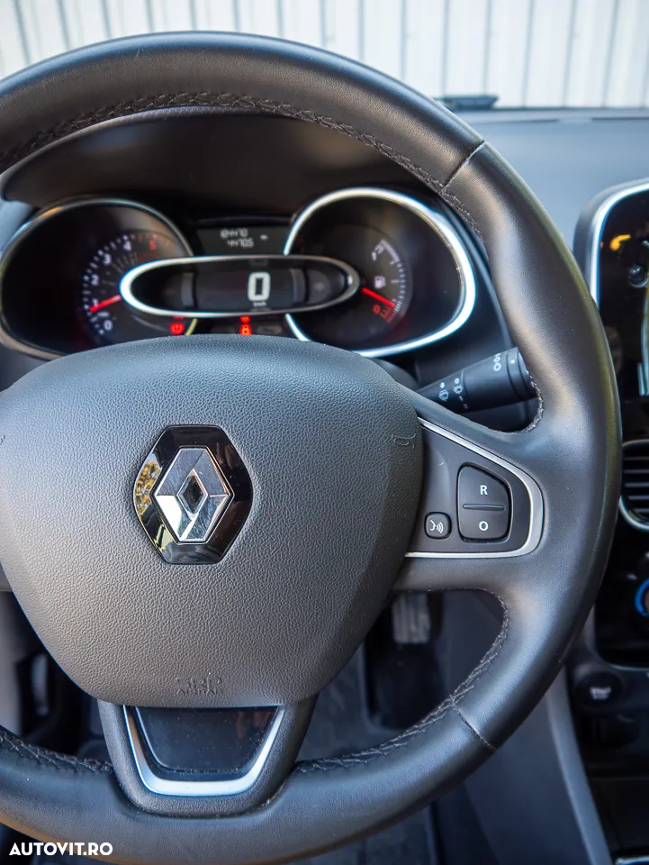 Renault Clio - 21