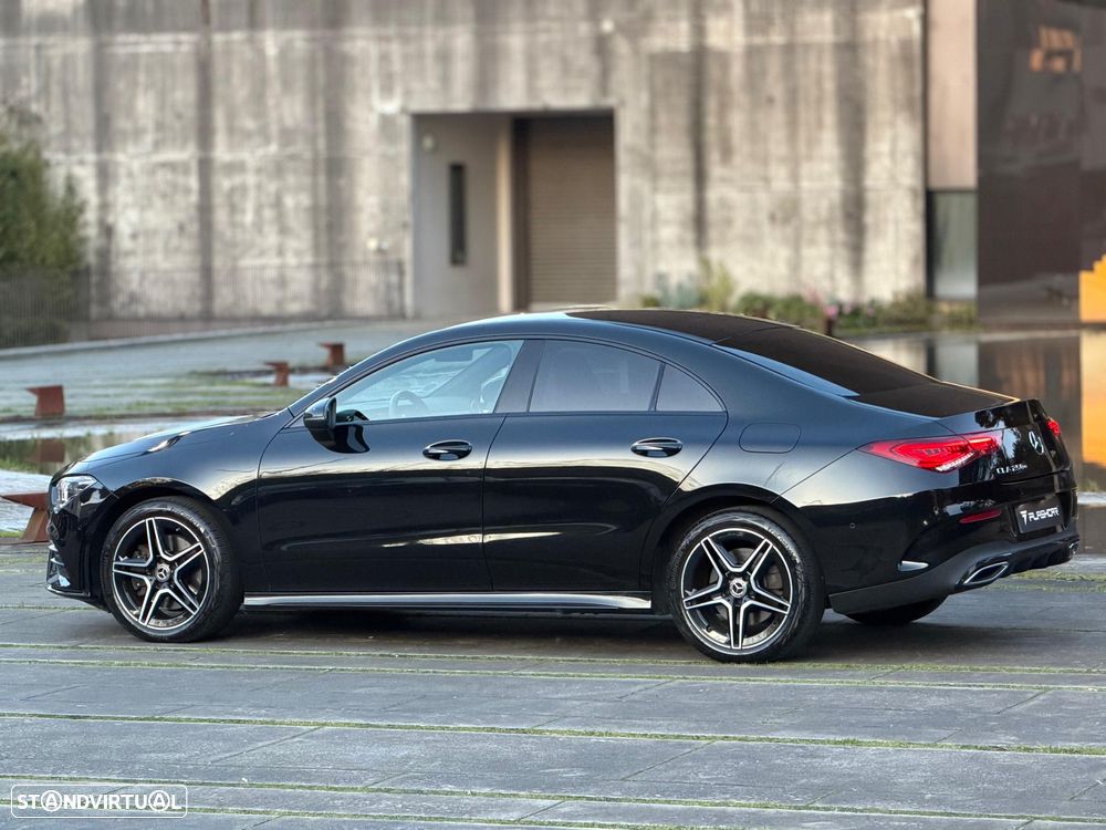 Mercedes-Benz CLA 250 e 8G-DCT AMG Line - 13