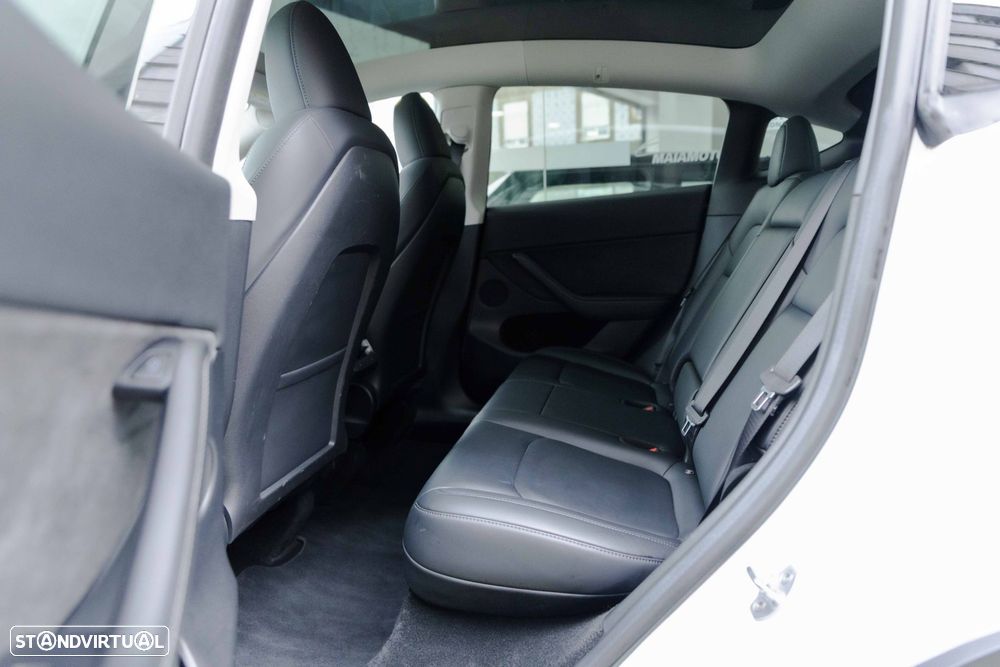 Tesla Model Y Long Range Tração Integral - 14