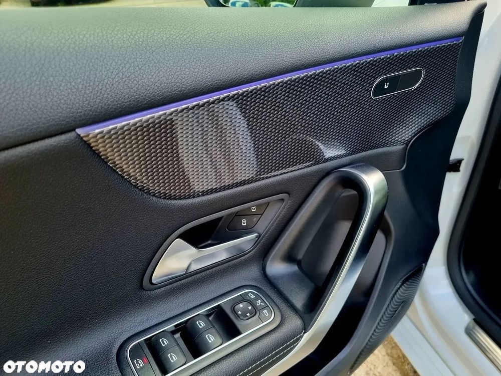 Mercedes-Benz Klasa A 180 d 7G-DCT - 28